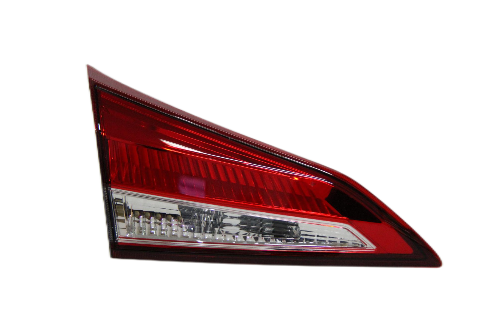 MG-17-197 YARIS 2018 HATCH TAIL LAMP INNER