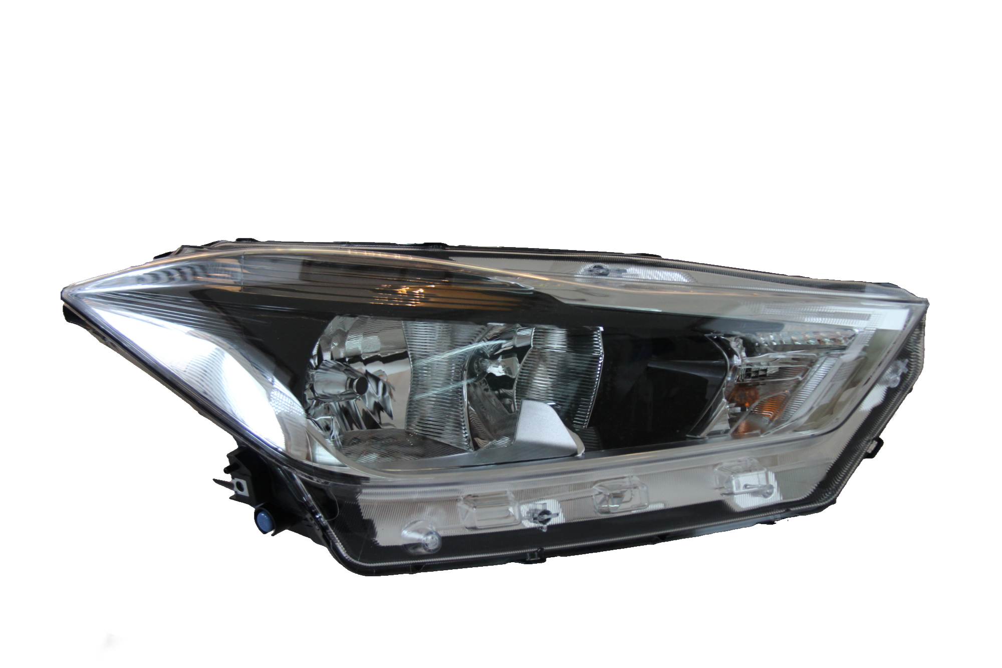 MG-18-090 KICKS 2018 HEAD LAMP
