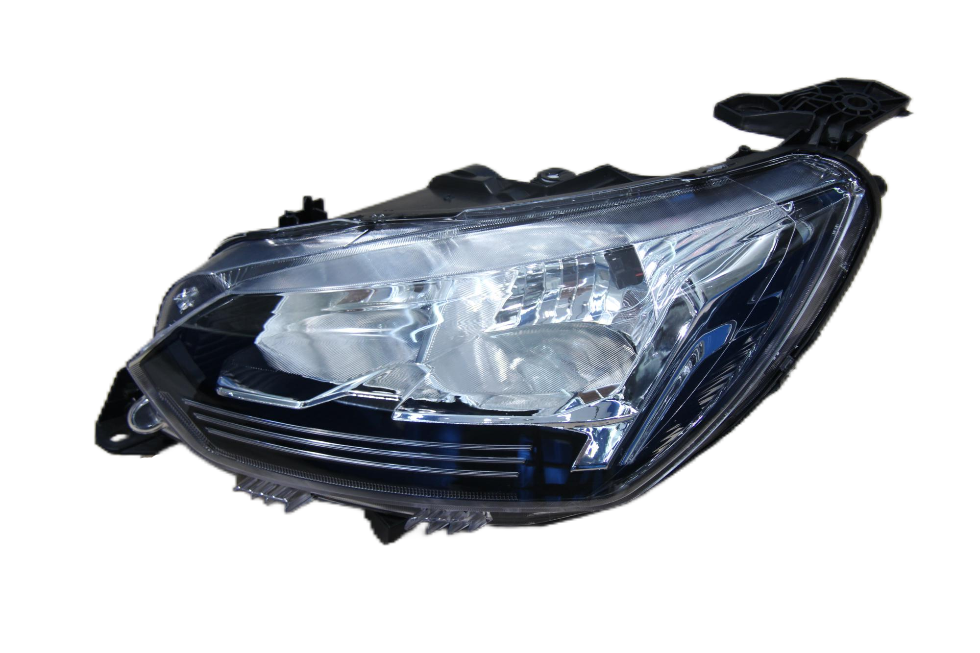 MG-07-135 208 HEAD LAMP